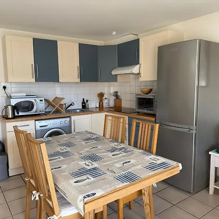 Pres - Fr-1-309-5 Apartment