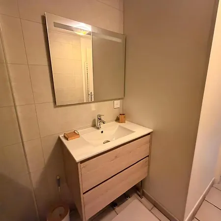 Apartment Pres - Fr-1-309-5